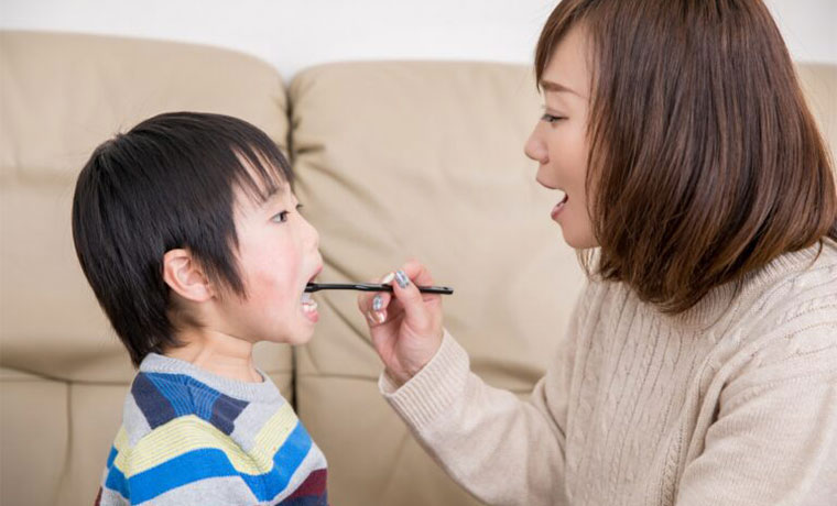仕上げ磨き
